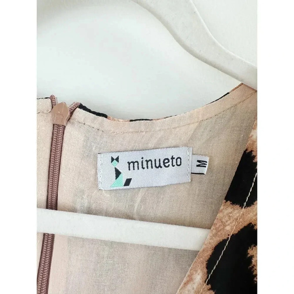 Minueto Cheetah Print Midi Dress Puff Sleeves Wrap Style Size M - Picture 8 of 10